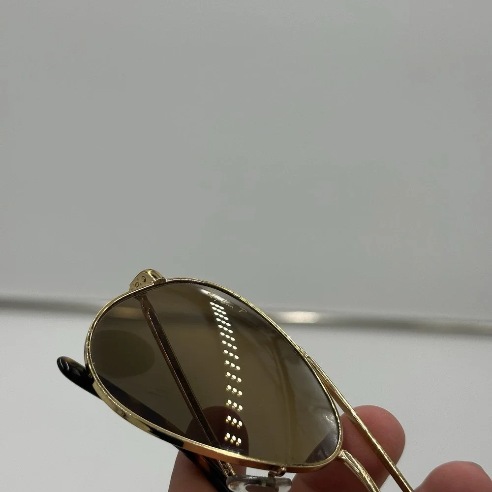 Ray-Ban product pair